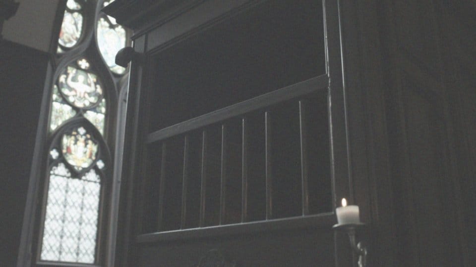 Kiedy jest spowiedź w kościele? Informacje i praktyczne porady