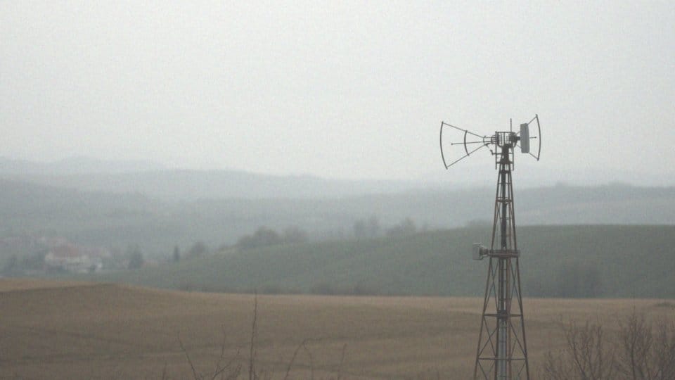 Radio Dwójka częstotliwość – jak je znaleźć w różnych miastach?