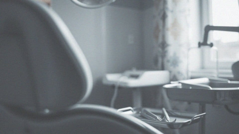 Zębopochodne zapalenie zatok szczękowych – przyczyny i objawy